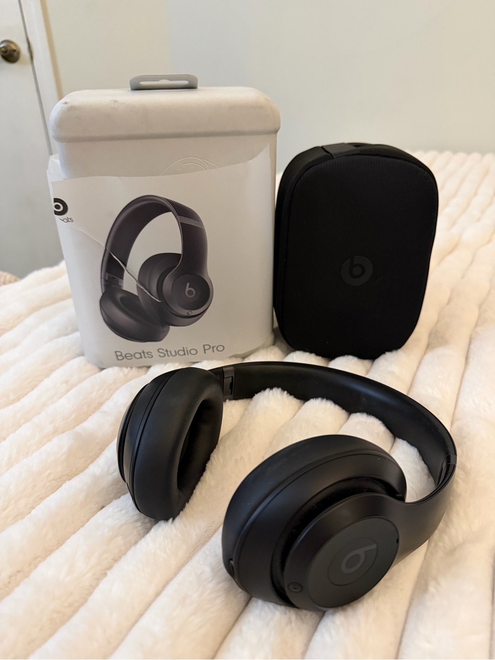 Beats Studio Pro Wireless Headphones - Black